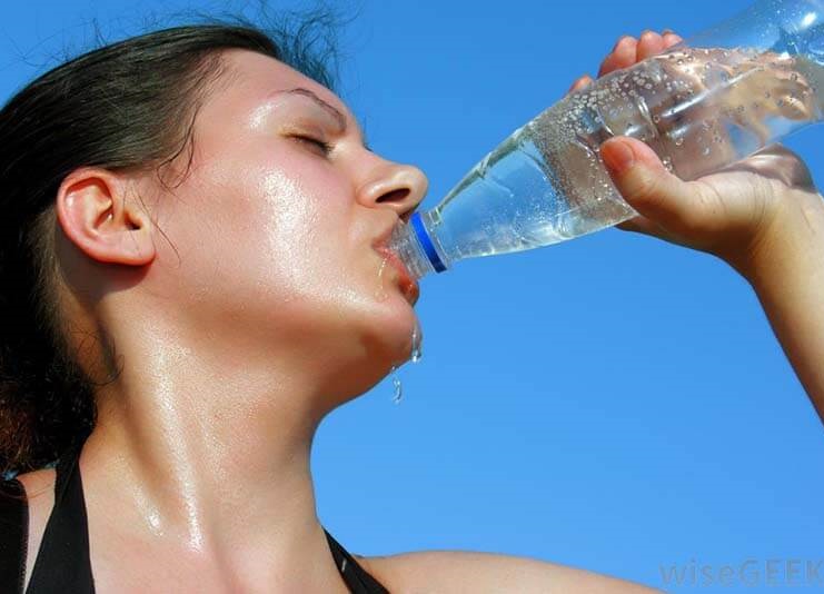 Nước sạch giúp cơ thể thải độc