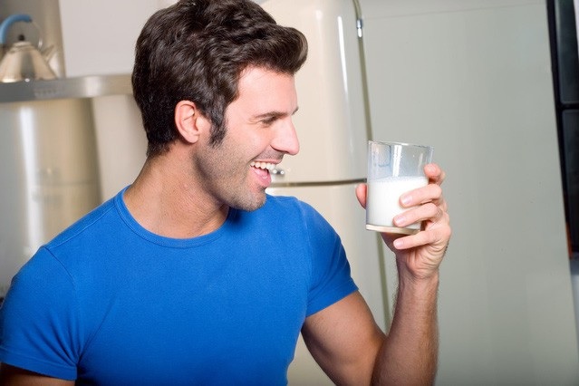 Uống sữa đúng cách: 4 điều nên biết để có được lợi ích lớn hơn